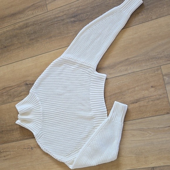 Janie cropped turtleneck sweater - Picture 2 of 5